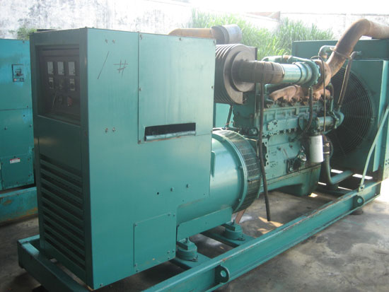 八公山租赁发电机- 发电机碳刷磨损的原因是什么