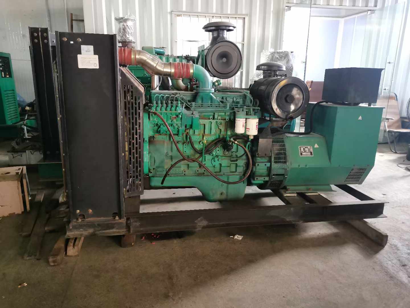 八公山发电机租赁如何确定电缆的承载电流是否在安全范围内？