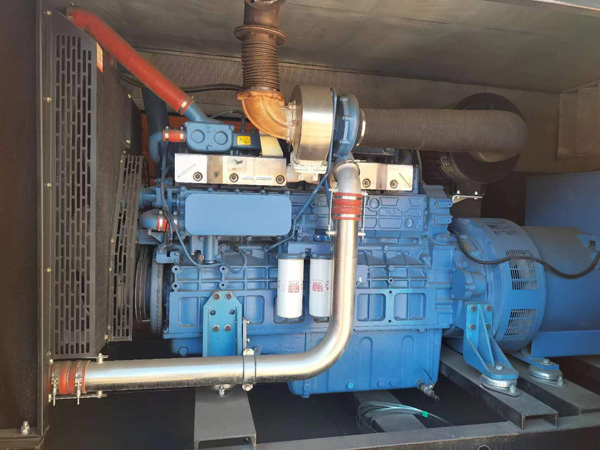 八公山燃油消耗率与进气温度的具体关系是什么？