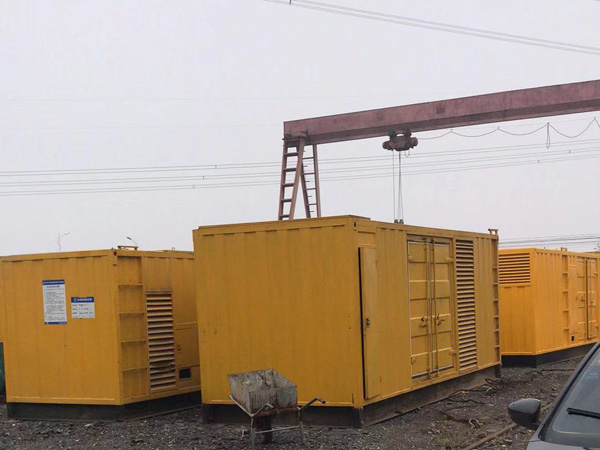 八公山100kw柴油发电机组每小时油耗？