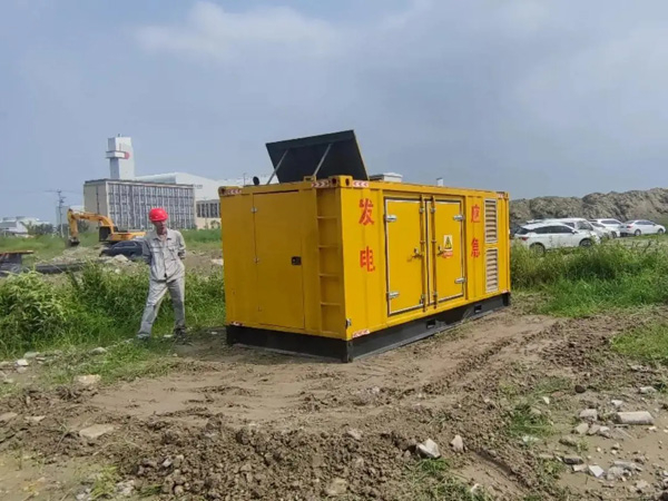 八公山200KW柴油发电机机组每小时的油耗量受哪些因素影响？