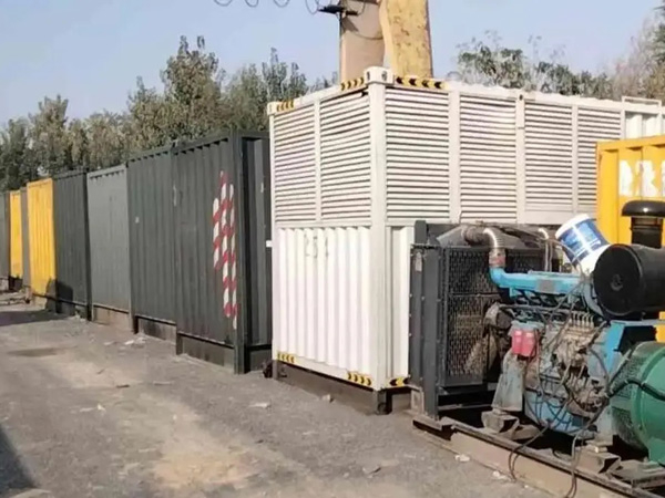 八公山200KW柴油发电机机组每小时油耗是多少？