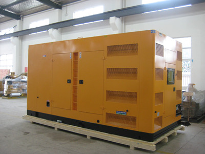 八公山不同类型的发电机组在冬季保养时的注意事项有何差异？