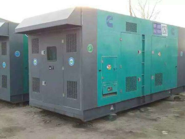 八公山合同中关于工期延误的责任如何界定和处理？